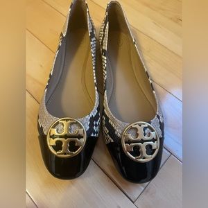 NEW Tory Burch Chelsea Cap Toe Ballet flat. Snake skin printed leather.